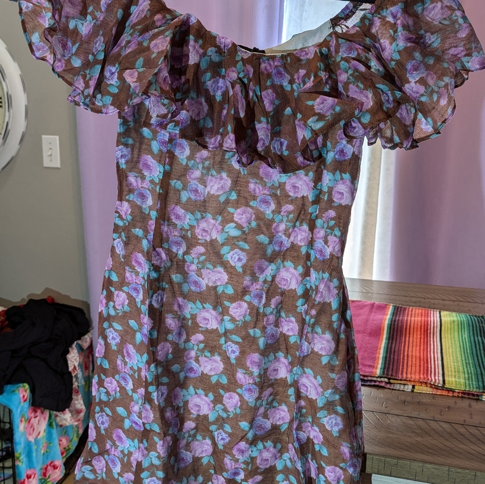 Dress - Picture 6 of 6